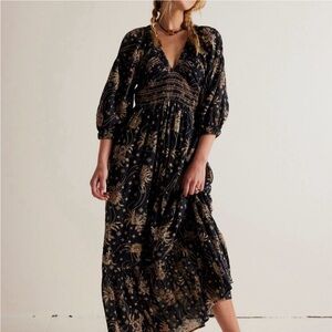 Free People Golden Hour boho floral printed smocked maxi dress - MEDIUM